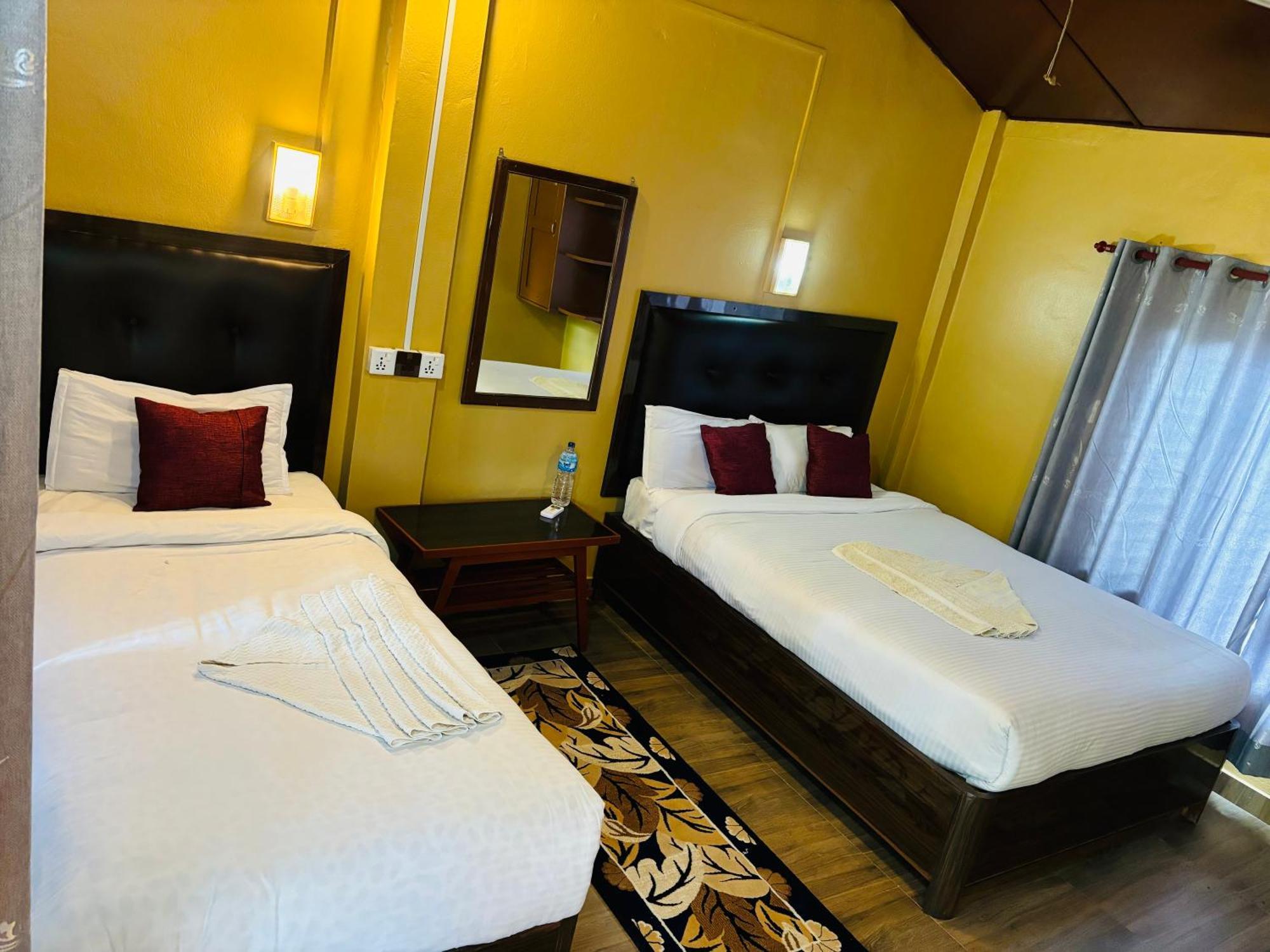 Travellers Jungle Camp-Sauraha Hotel Exterior photo