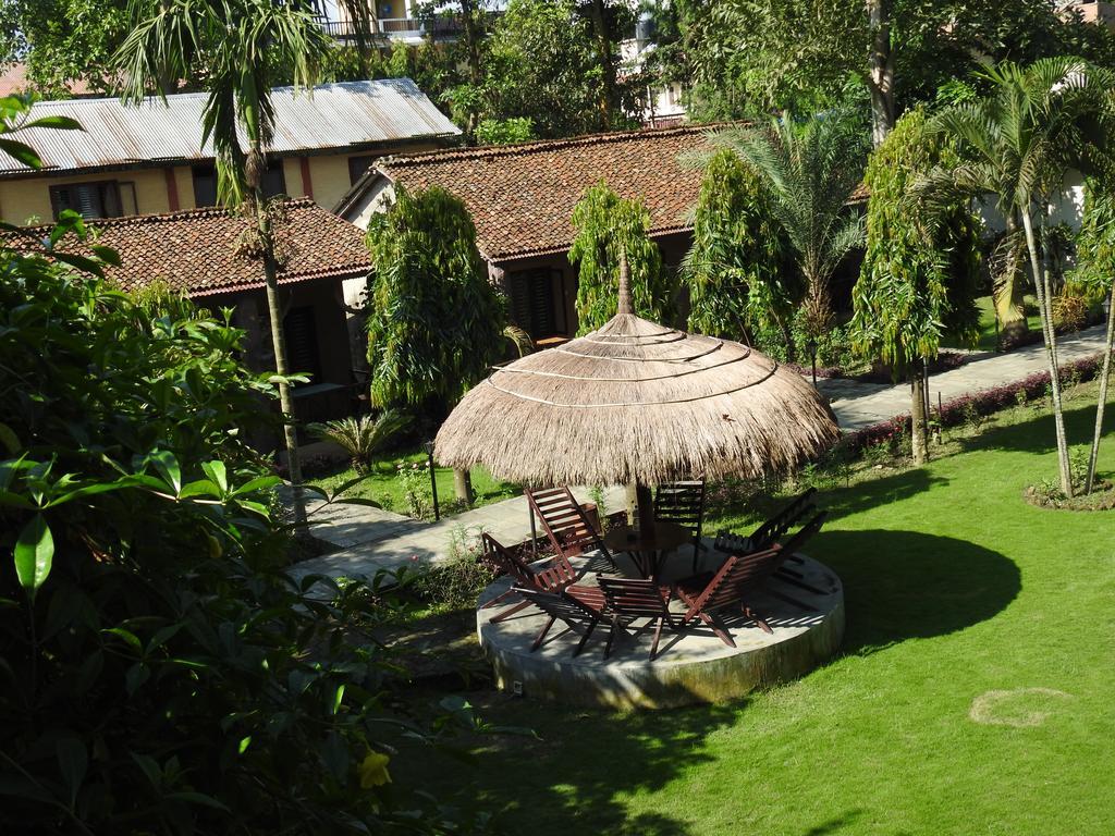 Travellers Jungle Camp-Sauraha Hotel Exterior photo
